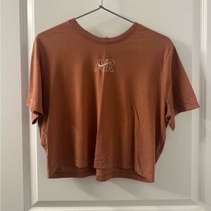 Nike Women's Copper Short‎ Sleeve Tee